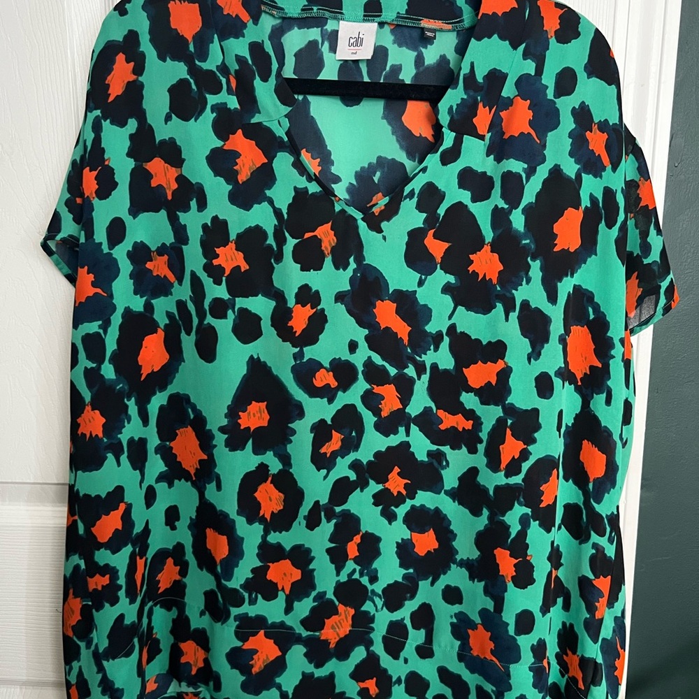 EUC Cabi Rita Animal Print Top SZ M